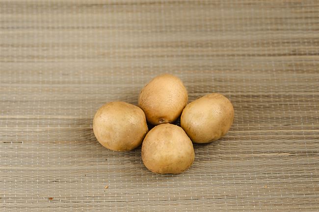 Краткая характеристика сортов картофеля, рекомендованных для Урала и Сибири. Фото, описания и отзывы, сравнительная таблица.